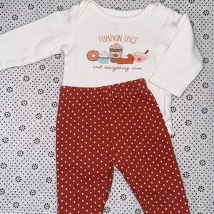 🛍 PRETTY LITTLE GIRLS OUTFIT SIZE 0-3 MONTHS 🛍